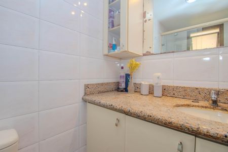 Apartamento à venda com 98m², 3 quartos e sem vagaBanheiro da Suíte