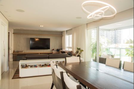 Sala de apartamento à venda com 3 quartos, 184m² em Indianópolis, São Paulo