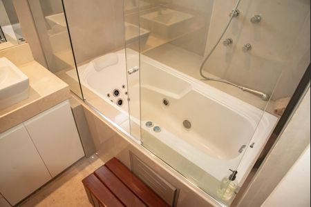 Apartamento à venda com 184m², 3 quartos e 3 vagasBanheiro da Suíte 3