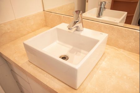 Apartamento à venda com 184m², 3 quartos e 3 vagasBanheiro da Suíte 1