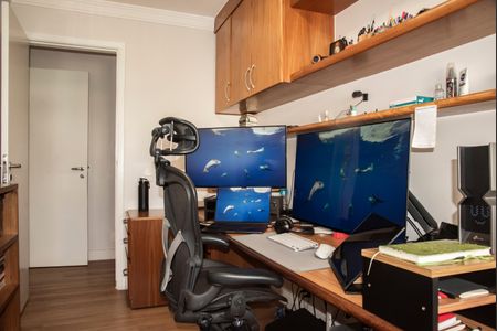 Apartamento à venda com 184m², 3 quartos e 3 vagasEscritório