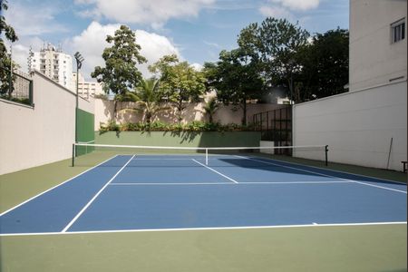 Apartamento à venda com 184m², 3 quartos e 3 vagasÁrea comum - Quadra esportiva