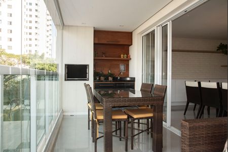 Apartamento à venda com 184m², 3 quartos e 3 vagasVaranda gourmet