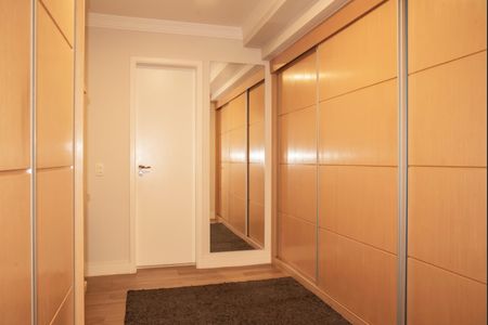 Apartamento à venda com 184m², 3 quartos e 3 vagasSuíte 3 - Closet