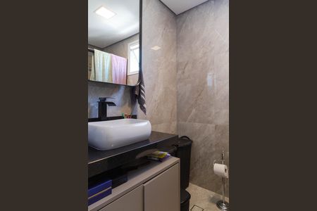 Apartamento à venda com 94m², 3 quartos e 2 vagas Apartamento à venda com 94m², 3 quartos e 2 vagasBanheiro do Quarto 2 suíte