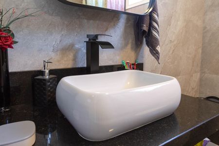 Apartamento à venda com 94m², 3 quartos e 2 vagas Apartamento à venda com 94m², 3 quartos e 2 vagasBanheiro do Quarto 2 suíte