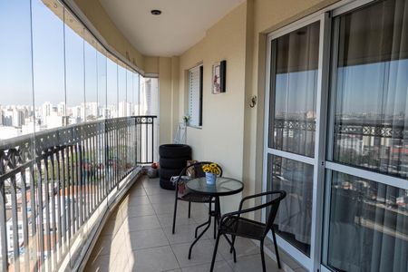 Apartamento à venda com 94m², 3 quartos e 2 vagas Apartamento à venda com 94m², 3 quartos e 2 vagasVaranda gourmet