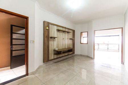 Sala de casa para alugar com 3 quartos, 180m² em Cidade Líder, São Paulo