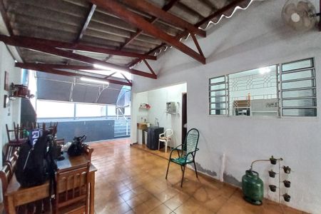 Casa à venda com 245m², 4 quartos e 4 vagasÁrea comum