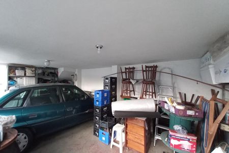 Casa à venda com 245m², 4 quartos e 4 vagasGaragem