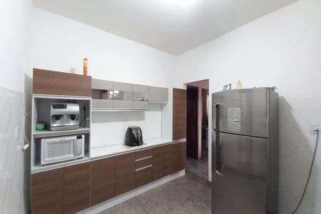 Casa à venda com 245m², 4 quartos e 4 vagasCozinha