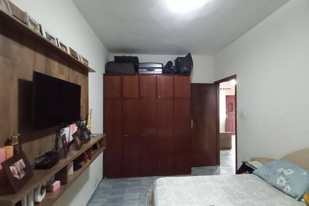 Casa à venda com 245m², 4 quartos e 4 vagasQuarto 2