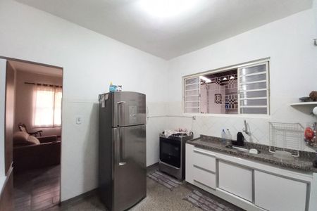 Casa à venda com 245m², 4 quartos e 4 vagasCozinha