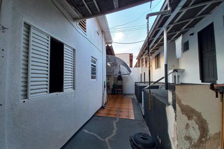 Casa à venda com 245m², 4 quartos e 4 vagasQuintal