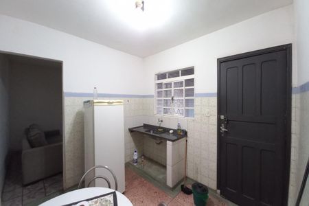 Casa à venda com 245m², 4 quartos e 4 vagasCozinha