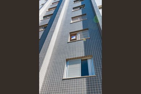 Apartamento à venda com 95m², 2 quartos e 2 vagas Apartamento à venda com 95m², 2 quartos e 2 vagasPlaquinha