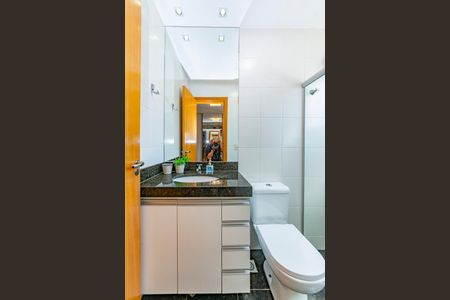 Apartamento à venda com 95m², 2 quartos e 2 vagas Apartamento à venda com 95m², 2 quartos e 2 vagasBanheiro da Suíte 2