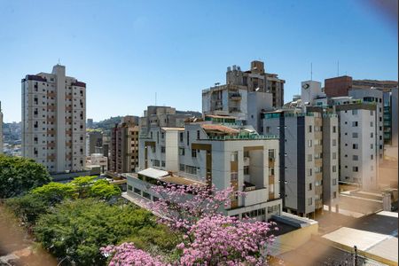 Apartamento à venda com 95m², 2 quartos e 2 vagas Apartamento à venda com 95m², 2 quartos e 2 vagasSuíte 1