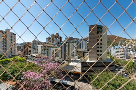 Apartamento à venda com 95m², 2 quartos e 2 vagas Apartamento à venda com 95m², 2 quartos e 2 vagasSuíte 1