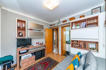 Apartamento à venda com 95m², 2 quartos e 2 vagas Apartamento à venda com 95m², 2 quartos e 2 vagasSuíte 2