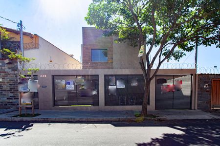 Apartamento à venda com 160m², 3 quartos e 2 vagasFachada