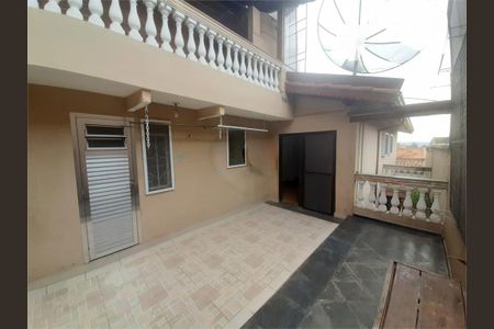 Casa à venda com 112m², 3 quartos e 1 vaga