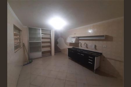 Casa à venda com 112m², 3 quartos e 1 vaga