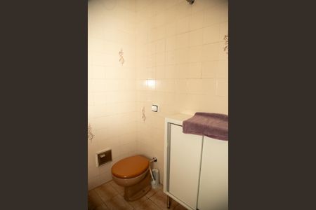 Casa à venda com 140m², 4 quartos e 3 vagas Casa à venda com 140m², 4 quartos e 3 vagasBanheiro