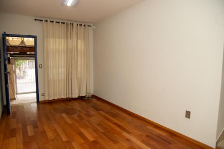 Sala de casa à venda com 4 quartos, 140m² em Vila Cruzeiro, São Paulo