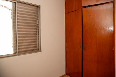 Casa à venda com 140m², 4 quartos e 3 vagas Casa à venda com 140m², 4 quartos e 3 vagasQuarto