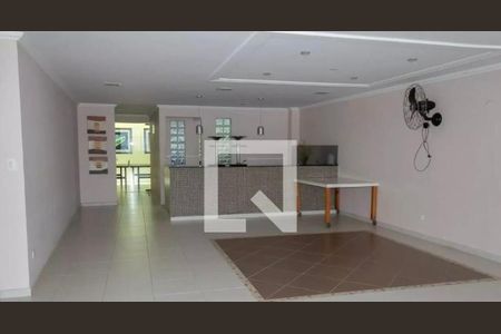 Apartamento à venda com 124m², 3 quartos e 2 vagas Apartamento à venda com 124m², 3 quartos e 2 vagasÁrea comum - Salão de festas