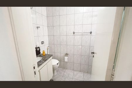 Apartamento à venda com 124m², 3 quartos e 2 vagas Apartamento à venda com 124m², 3 quartos e 2 vagasBanheiro da Suíte
