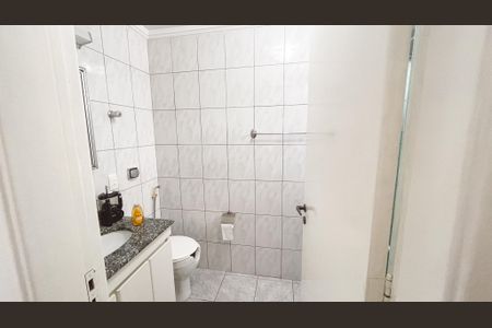Apartamento à venda com 124m², 3 quartos e 2 vagas Apartamento à venda com 124m², 3 quartos e 2 vagasBanheiro da Suíte