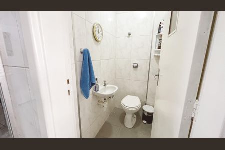 Apartamento à venda com 124m², 3 quartos e 2 vagas Apartamento à venda com 124m², 3 quartos e 2 vagasBanheiro de serviço