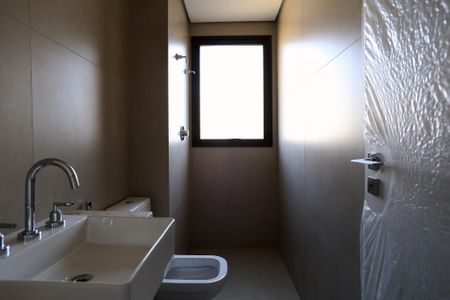 Apartamento para alugar com 70m², 2 quartos e 2 vagasBanheiro da Suíte