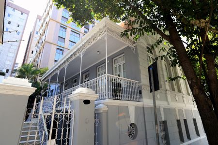 Apartamento para alugar com 70m², 2 quartos e 2 vagasFachada