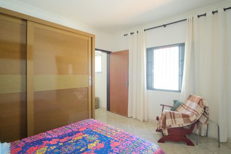 Casa à venda com 100m², 2 quartos e sem vagaSuíte