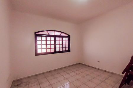 Casa para alugar com 85m², 2 quartos e 2 vagasSala