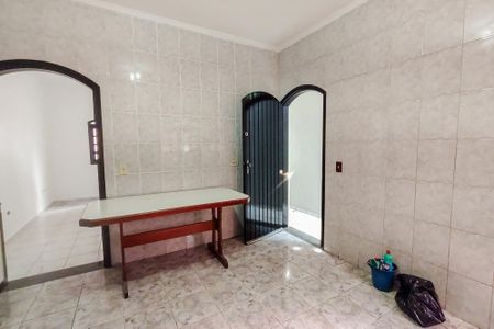 Casa para alugar com 85m², 2 quartos e 2 vagasCozinha