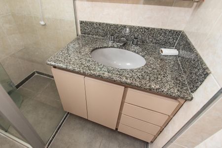 Apartamento à venda com 116m², 3 quartos e 1 vaga Apartamento à venda com 116m², 3 quartos e 1 vagaBanheiro da suíte