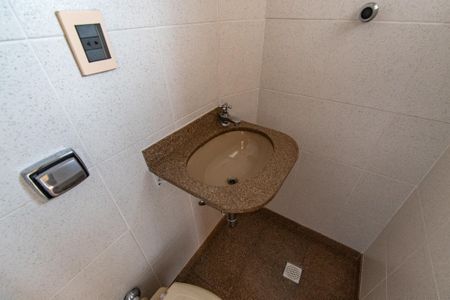 Apartamento à venda com 116m², 3 quartos e 1 vaga Apartamento à venda com 116m², 3 quartos e 1 vagaBanheiro de serviço