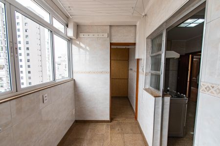 Apartamento à venda com 116m², 3 quartos e 1 vaga Apartamento à venda com 116m², 3 quartos e 1 vagaÁrea de serviço