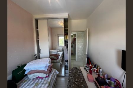 Apartamento à venda com 76m², 2 quartos e 1 vagaQuarto