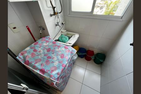 Apartamento à venda com 76m², 2 quartos e 1 vagaÁrea de Serviço