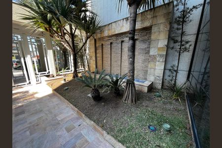 Apartamento à venda com 76m², 2 quartos e 1 vagaEntrada