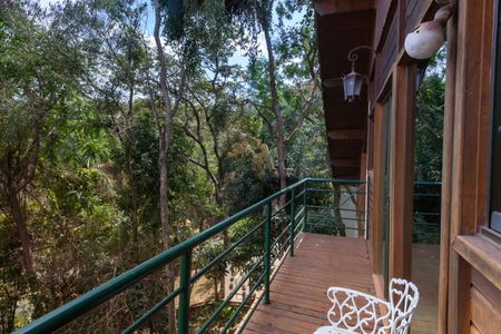 Casa de condomínio à venda com 350m², 3 quartos e 3 vagasVaranda da Suíte