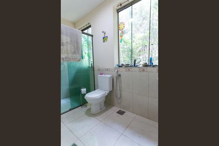Casa de condomínio à venda com 350m², 3 quartos e 3 vagasBanheiro Social
