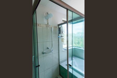 Casa de condomínio à venda com 350m², 3 quartos e 3 vagasBanheiro da Suíte