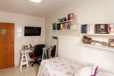 Casa à venda com 100m², 3 quartos e 2 vagas Casa à venda com 100m², 3 quartos e 2 vagasQuarto 1