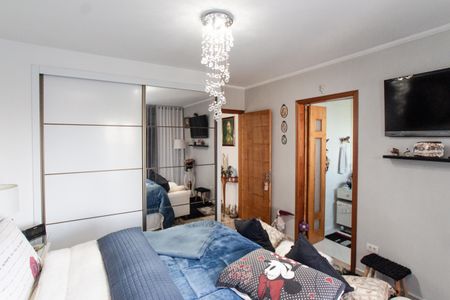 Casa à venda com 100m², 3 quartos e 2 vagas Casa à venda com 100m², 3 quartos e 2 vagasSuíte